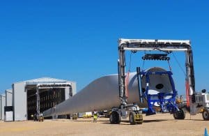 Wind turbine blade painting booth